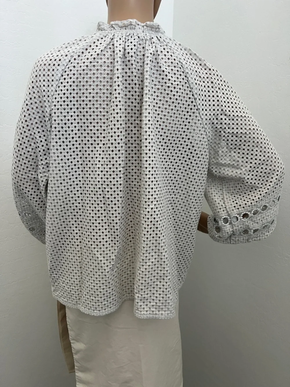 Banana Republic White Eyelet Peasant Blouse Ruffled Trim 3/4 Sleeves - Size XL